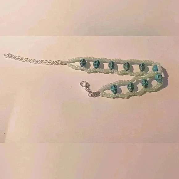 Skull Beaded bracelet made in the Florida Keys - Picture 3 of 5